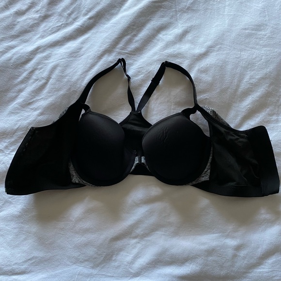 Victoria Secret zip front sports bra - Picture 4 of 4